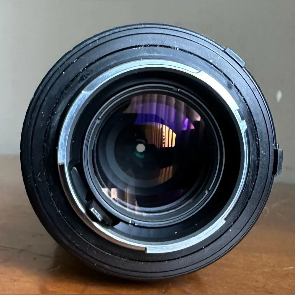 Black Camera Lens Minolta MD Zoom 70-210mm 1:4 Telephoto Lens w/ SunShade Hood
